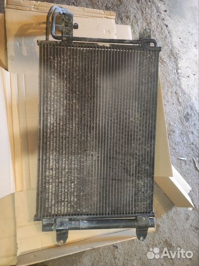 Радиатор кондиционера Volkswagen golf jetta