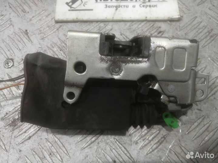 Замок передней левой двери Renault Logan 1