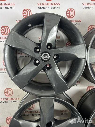 Nissan оригинальные R16 5/114.3 цо 66.1 мм