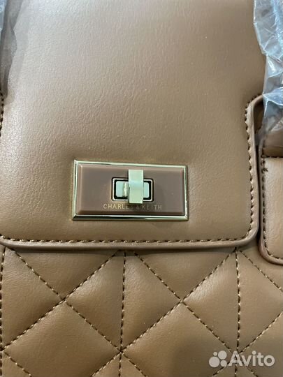 Сумка женская новая charles keith