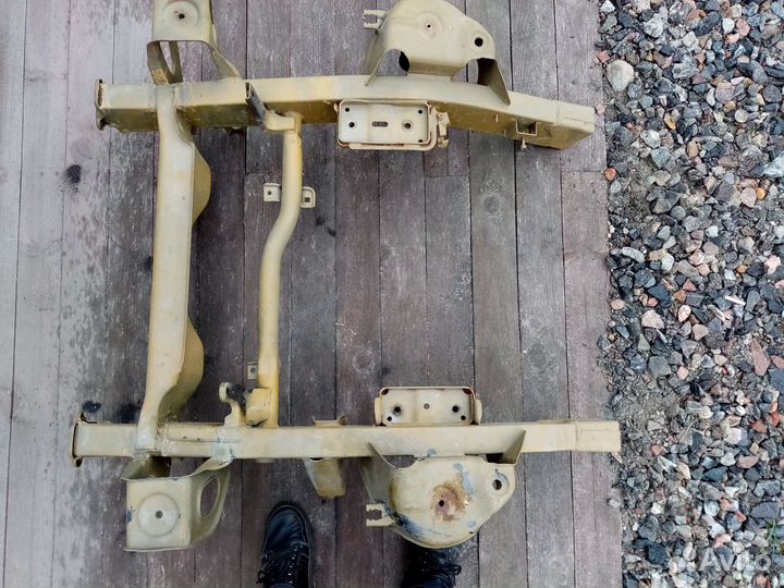 Рама передняя часть Suzuki Jimny