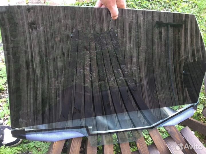 Стекло задней правой двери лада Веста св