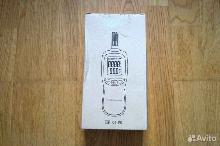 Измеритель температуры и влажности WT83B