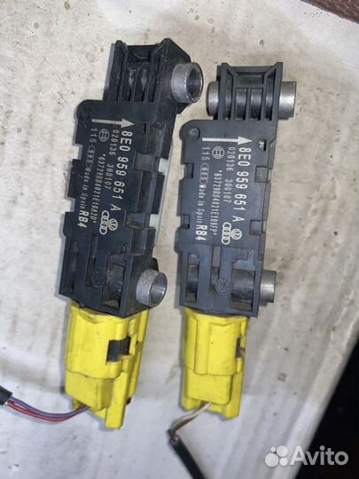 Датчик удара 8E0959651A Audi A4 B7 8ED 8K2 8E09596