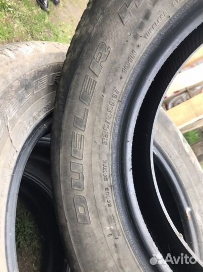 Bridgestone Dueler H/T 225/65 R17