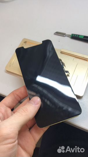 Замена, переклейка стекла iPhone, iPad, AppleWatch