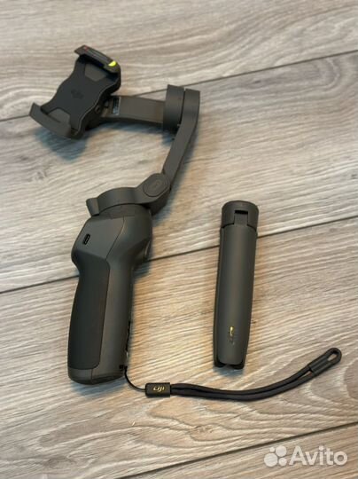 Стабилизатор DJI osmo Mobile 3