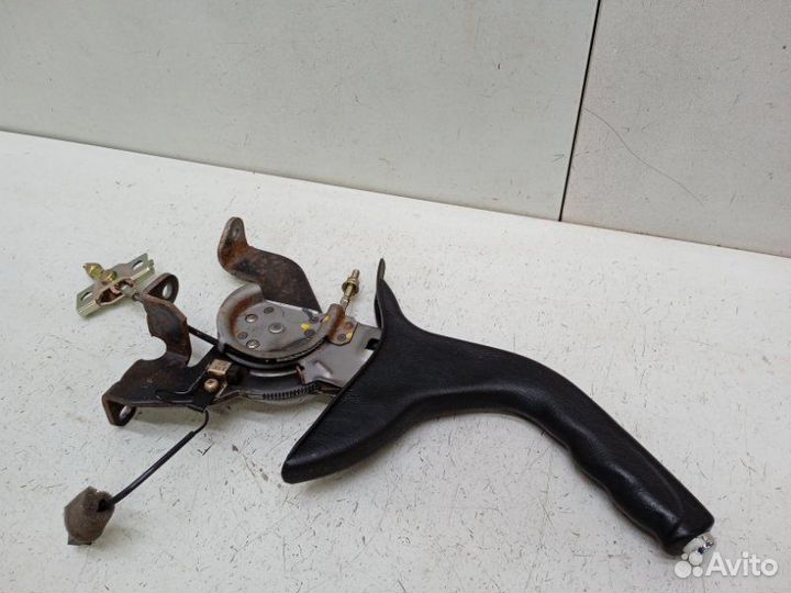 Рычаг стояночного тормоза Hyundai Santa Fe 1 2.4