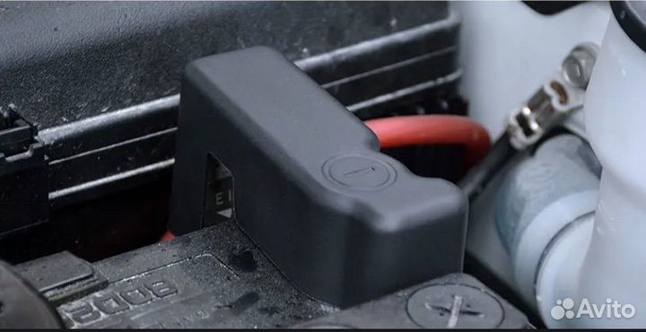 Крышка, заглушка минусовой клеммы Toyota Prado 150