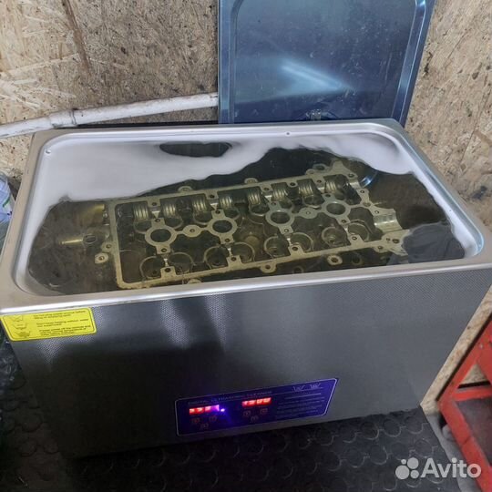 Ультразвуковая мойка, очистка деталей