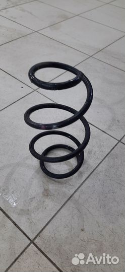 Пружина переднего амортизатора Renault Sandero St