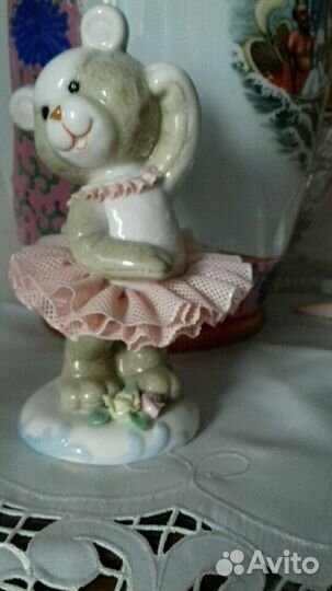 Медвед фарфор.италия.юбочка из фарфоровой сетки.оч
