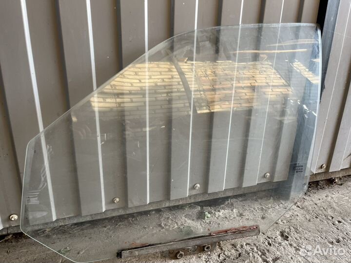 Передни стекла ваз 2110 2112