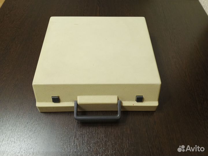 Портативная печатная машинка Unis