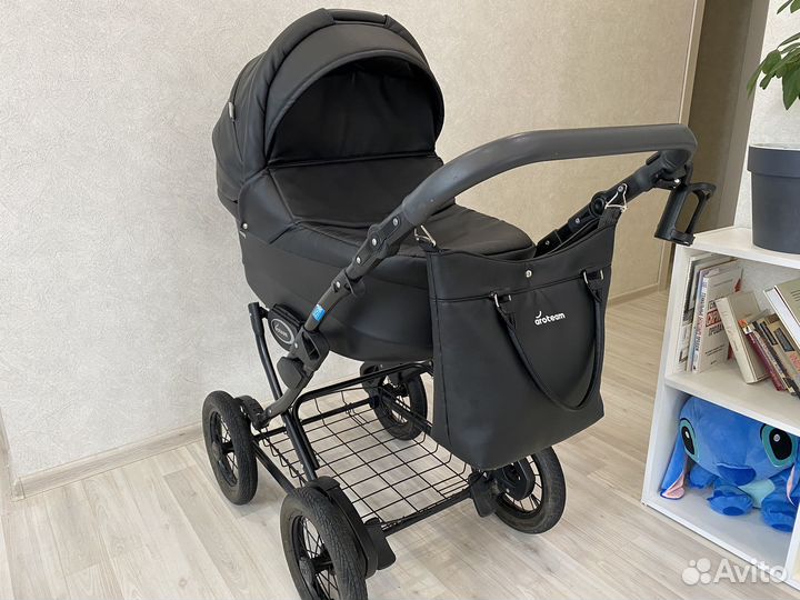 Коляска 2 в 1 aroteam Cocoline черная экокожа