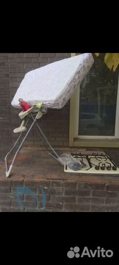 Стульчик для кормления, матрас детский и плита бу