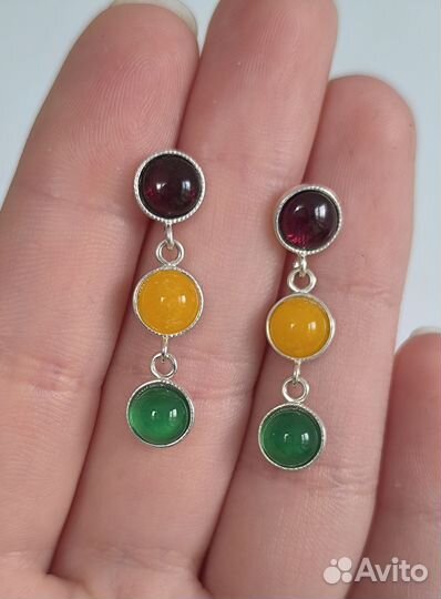 Серьги светофор, гранат и оникс в cеpeбpе