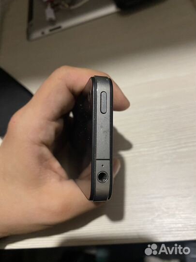 iPhone 4