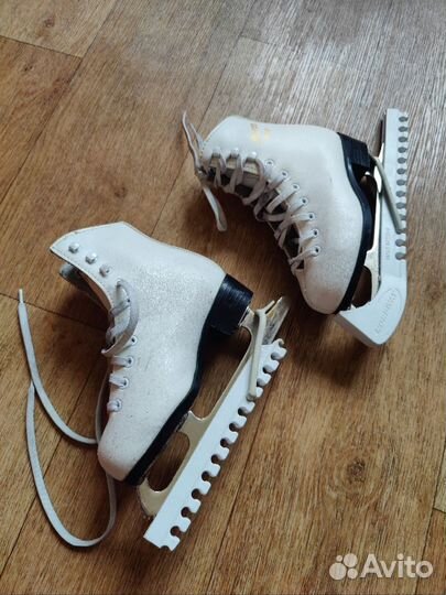 Коньки фигурные