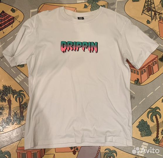 Белая футболка New Yorker