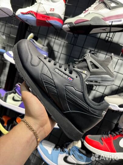 Кроссовки Reebok Classic Leather (Арт.40836)