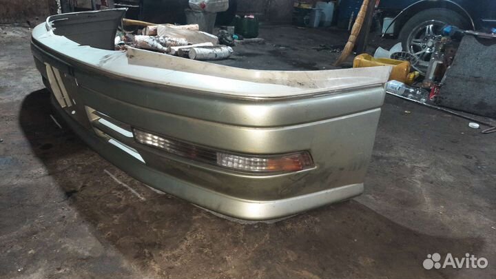 Бампер Краун 151