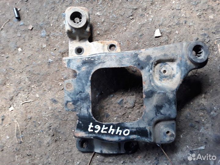 Площадка под аккумулятор Ford Focus 2 2005-2008