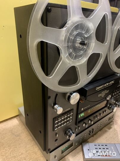 Катушечный магнитофон 