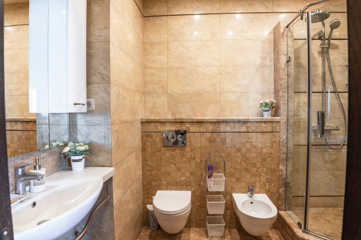 2-к. квартира, 55 м², 14/17 эт.