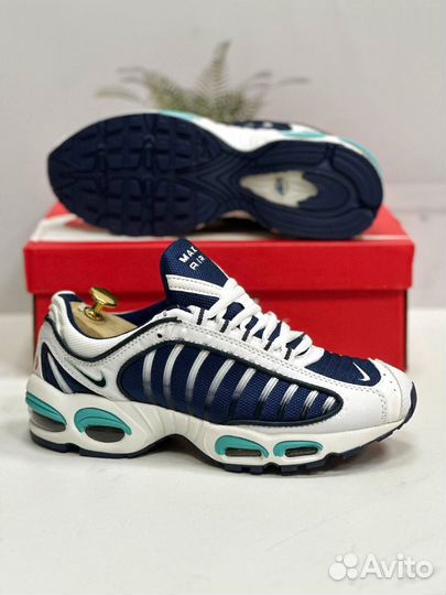 Кроссовки Nike Air Max Tailwind