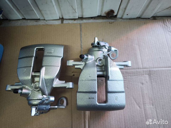 Суппорт задний т5