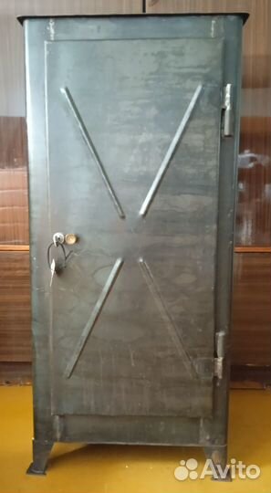 Оружейный сейф