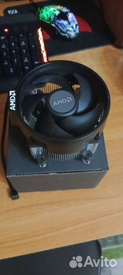 Кулер процеccорный AMD Wraith Spire