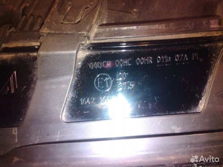 Левая фара на BMW X3