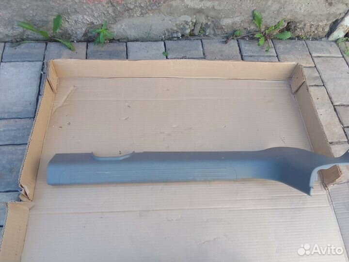 Накладка порога передняя правая Chevrolet Aveo