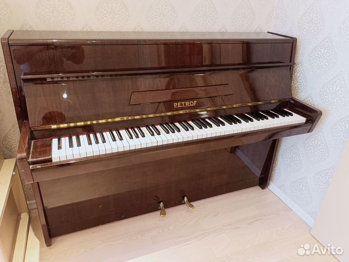 Пианино Petrof