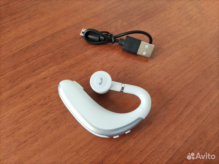 Bluetooth гарнитура (новая)