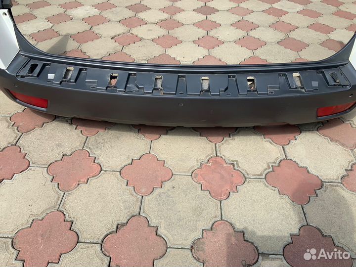 Задний бампер на Киа Мохаве 2008-2016 год