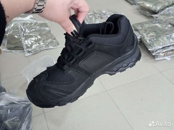 Кроссовки salomon черные