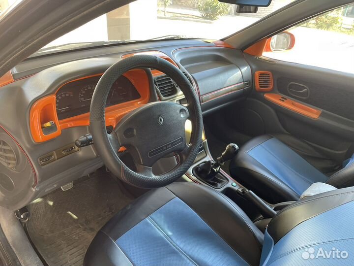 Renault Laguna 2.0 МТ, 1995, 361 000 км