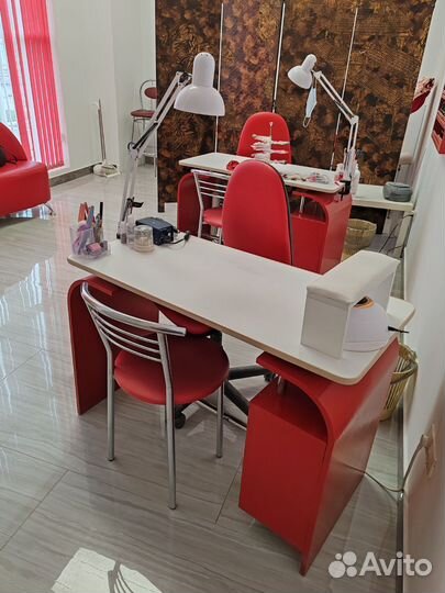 Стол для маникюра бу