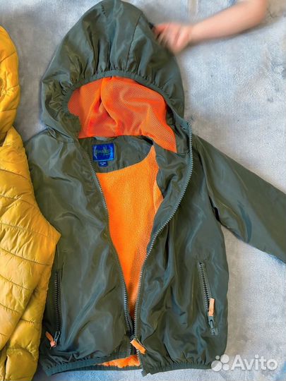 Демисезонная куртка для мальчика 110-116