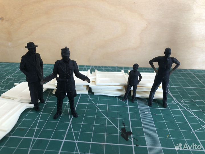 Фигурки людей для макетов и диорам