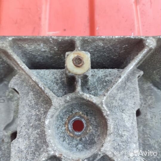 Траверса коробки BMW f10