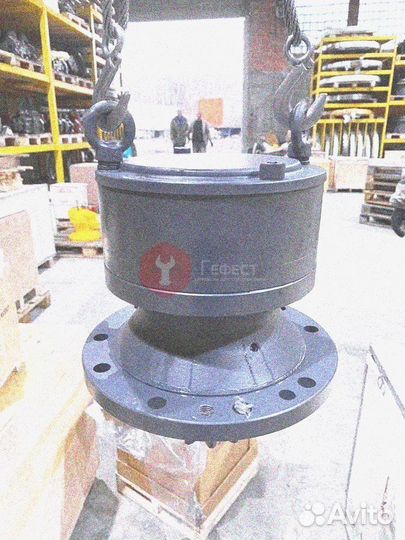 Редуктор поворота башни Hitachi ZX70 4445648