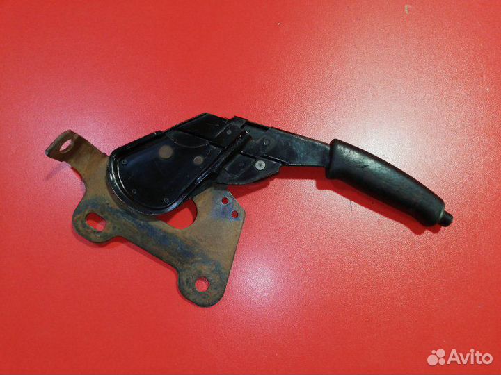 Рычаг стояночного тормоза Toyota Land Cruiser