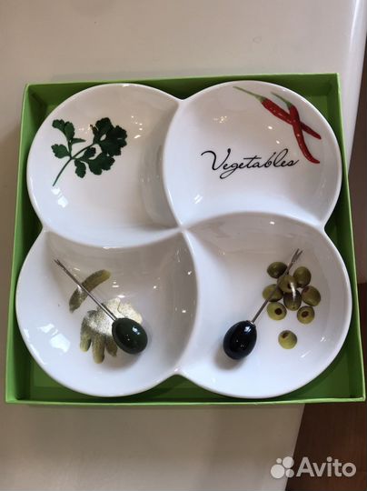 Менажница фарфоровая