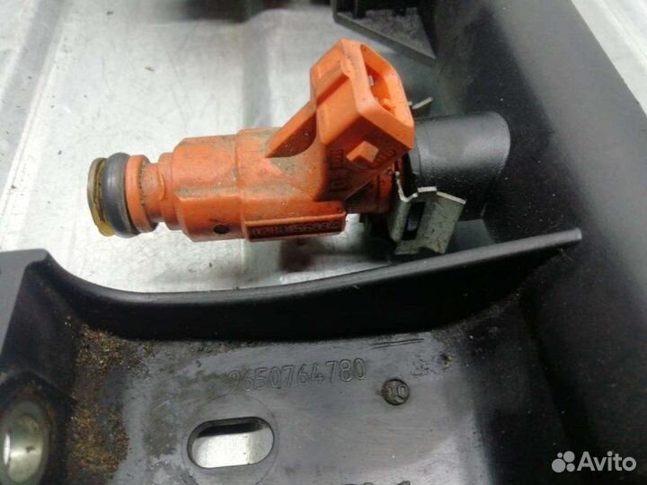 Топливная рампа Citroen C4 1 хэтчбек 1.6 2007