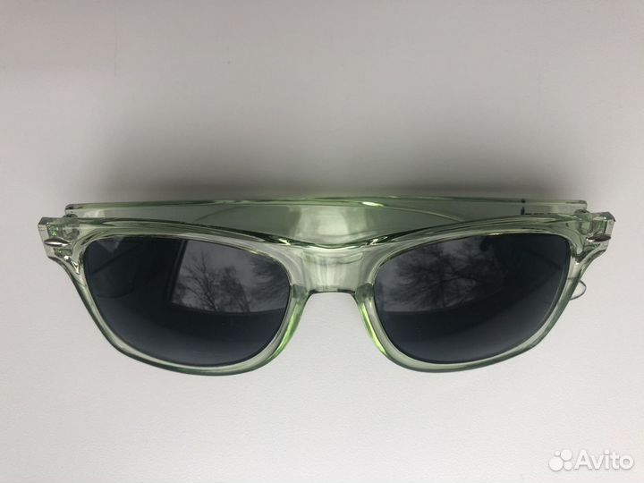 Очки солнечные