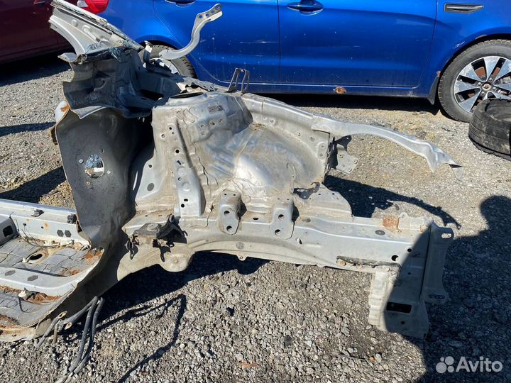 Четверть передняя левая Toyota Corolla E180 2013-2